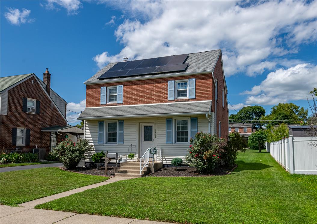 1925 Fairmont Street Property Photo 4
