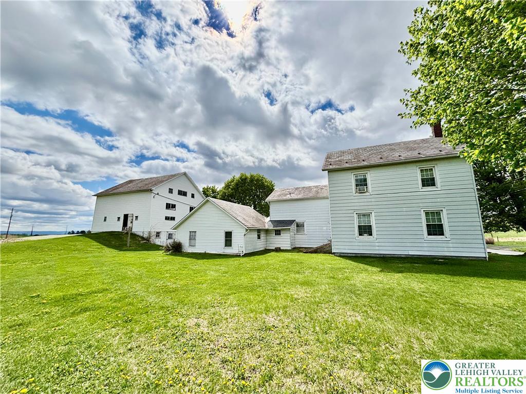 282 Young Road Property Photo 11