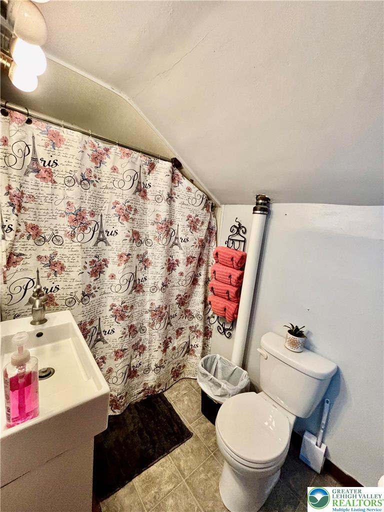 282 Young Road Property Photo 19