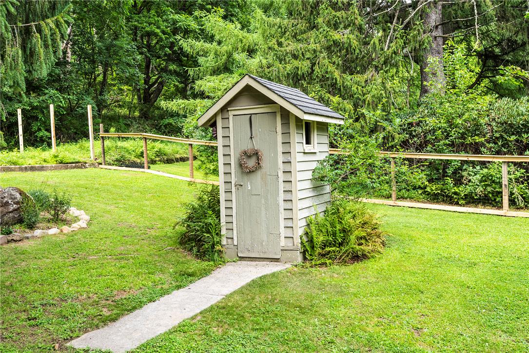 100 Creek Road Property Photo 19