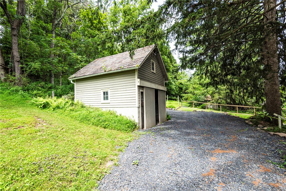 100 Creek Road Property Photo 21