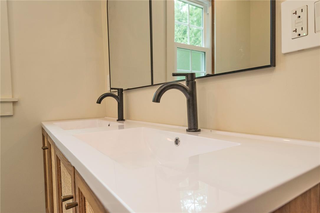 100 Creek Road Property Photo 32