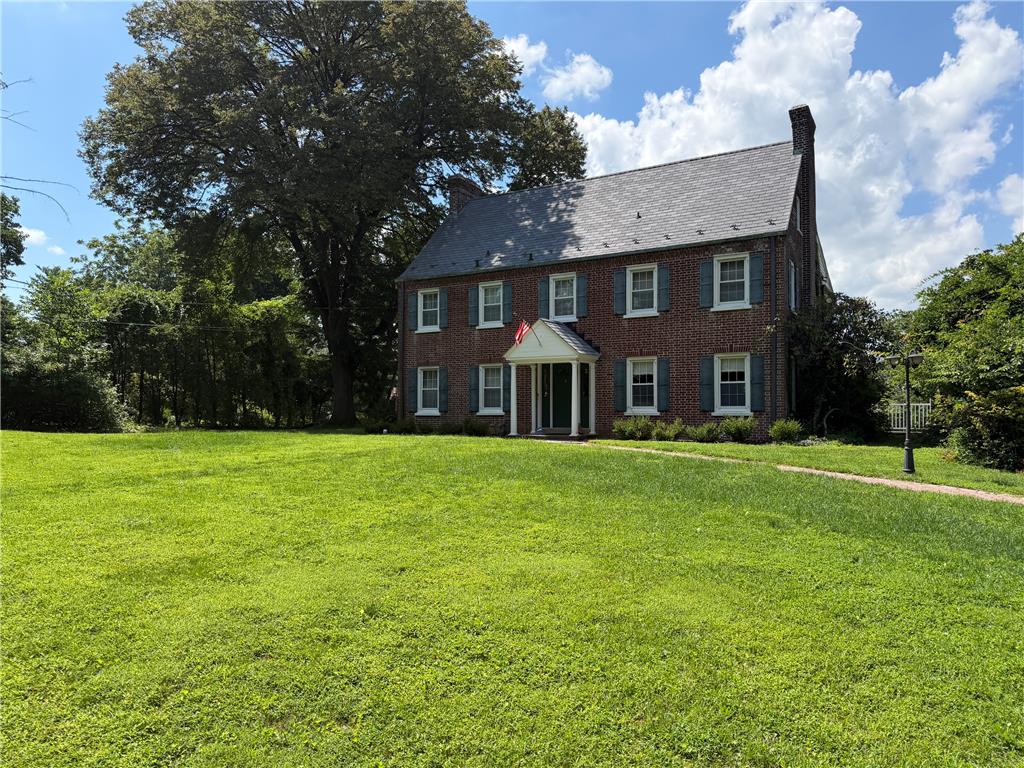 1841 Main Street Property Photo 1