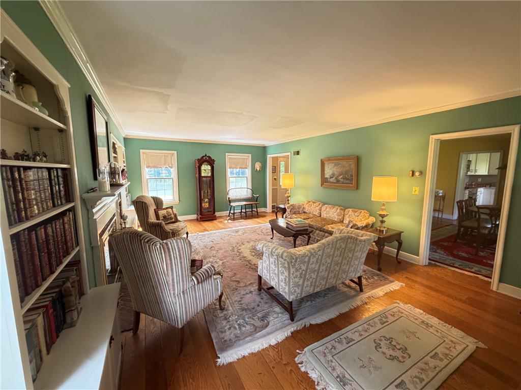 1841 Main Street Property Photo 13
