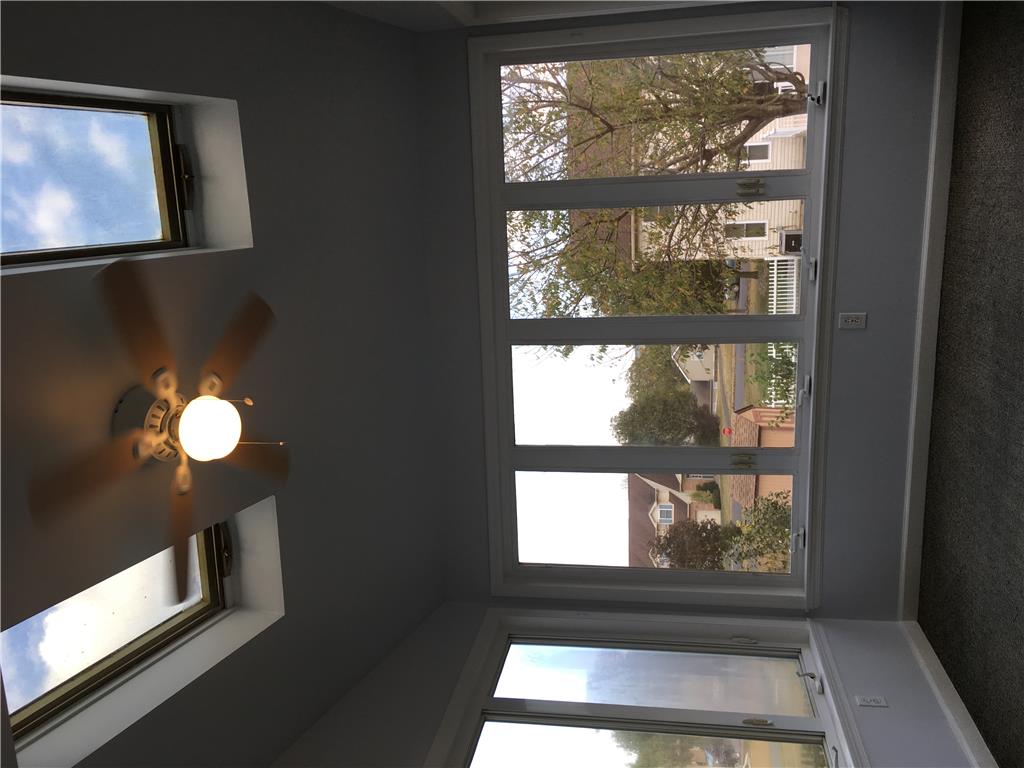 2635 Middle Way Property Photo 14