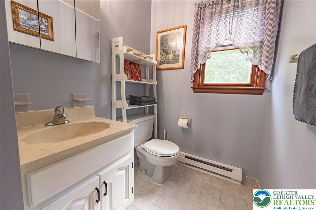 12 Manor Lane Property Photo 34