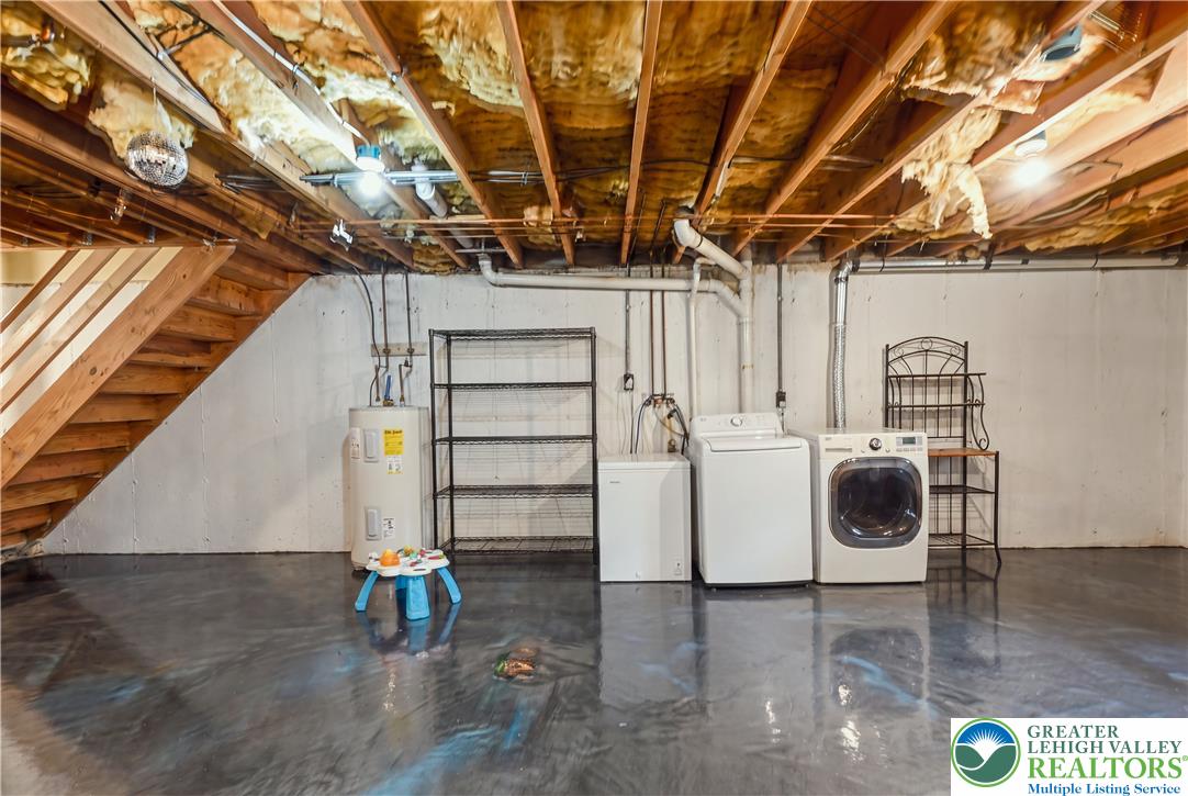 216 9th Avenue Property Photo 15