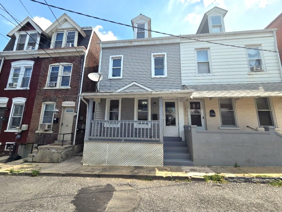 219 North Fountain Street Property Photo 2