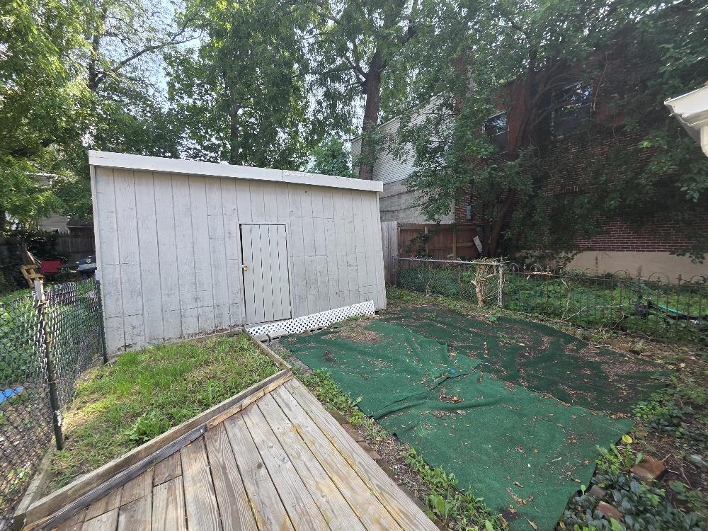 219 North Fountain Street Property Photo 15