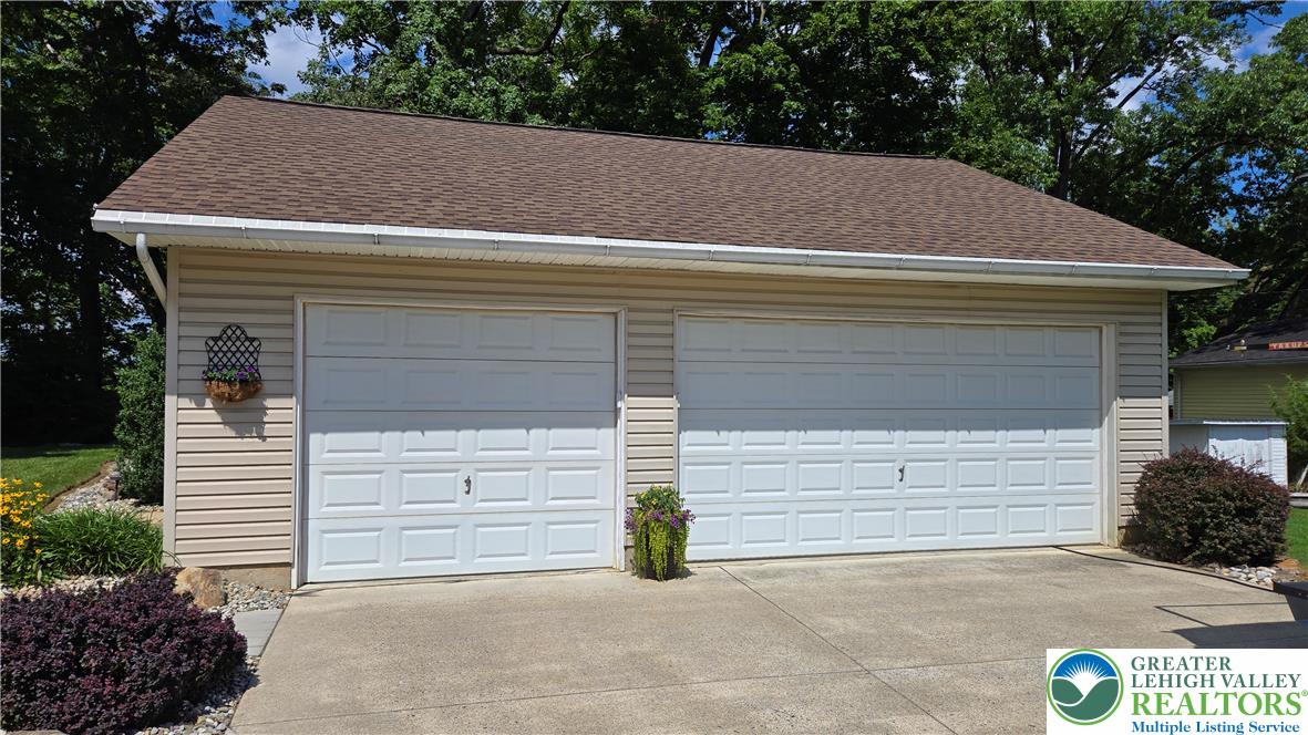 249 Ohio Avenue Property Photo 2