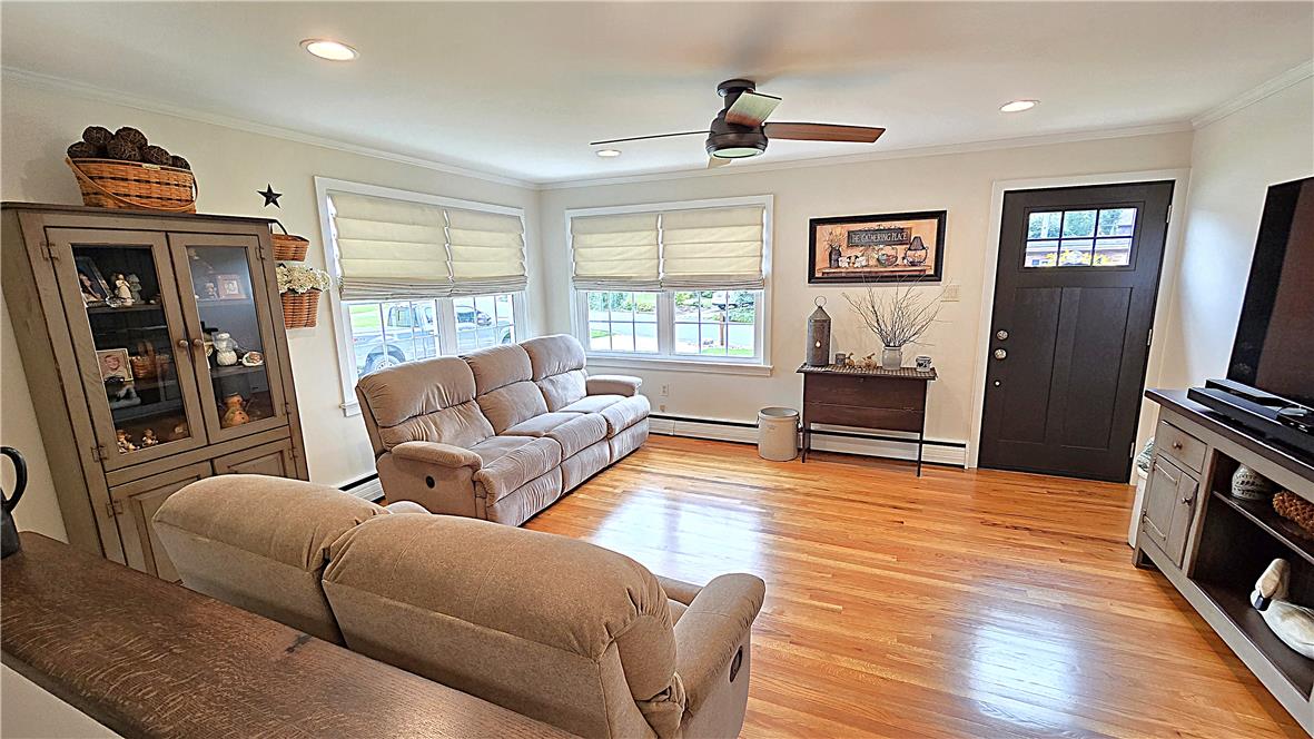 249 Ohio Avenue Property Photo 4