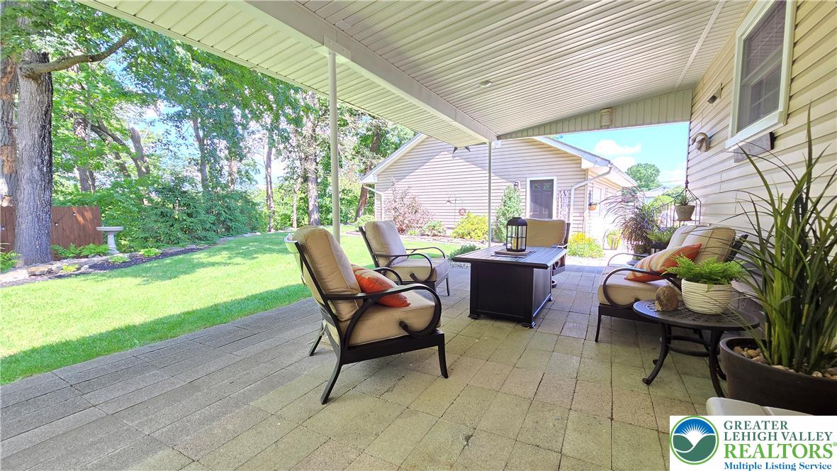 249 Ohio Avenue Property Photo 33