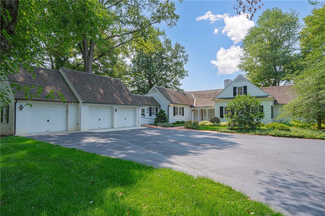 1596 Weyhill Circle Property Photo 1