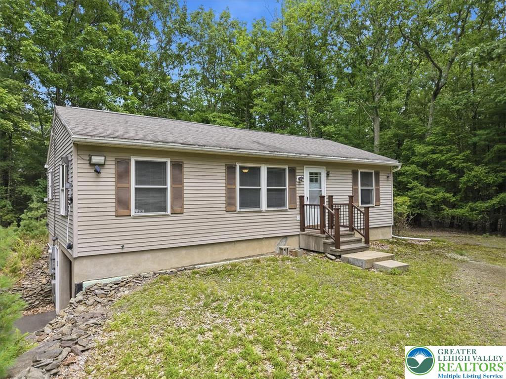 158 Pioneer Road Property Photo 3