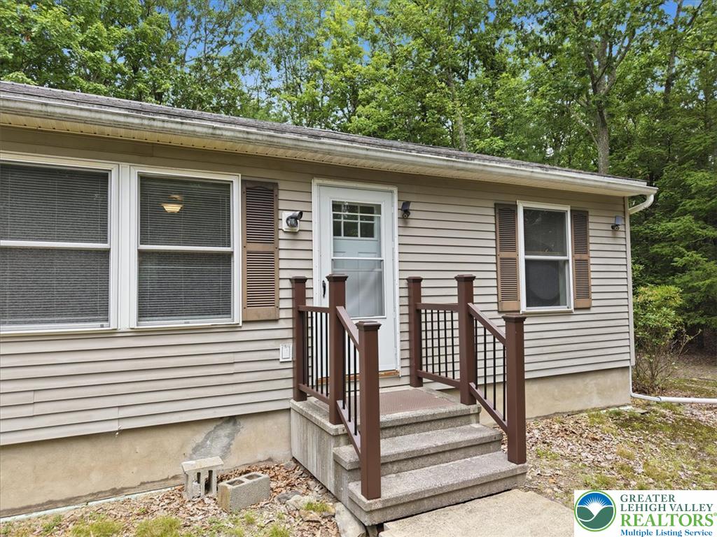 158 Pioneer Road Property Photo 4