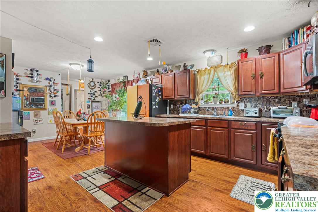 195 Sunrise Loop Property Photo 12