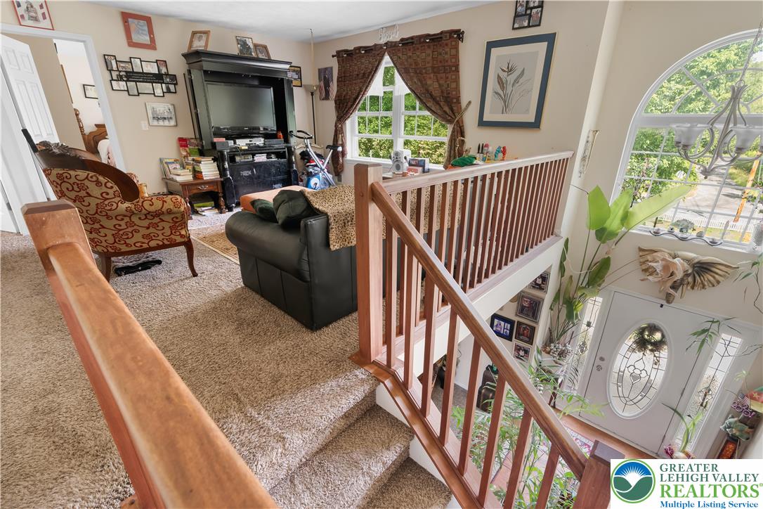 195 Sunrise Loop Property Photo 32