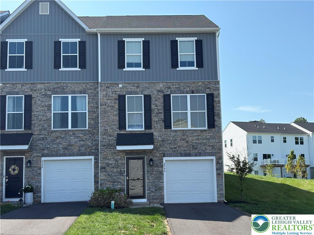 4946 Brookside Court Property Photo 1