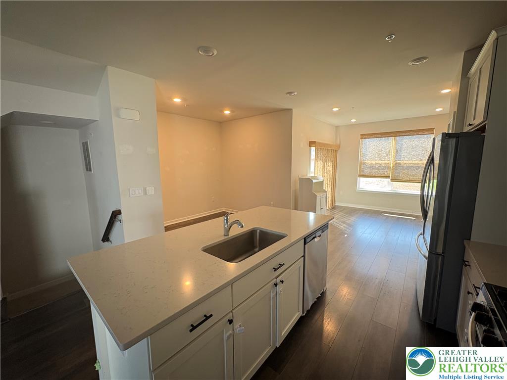 4946 Brookside Court Property Photo 7