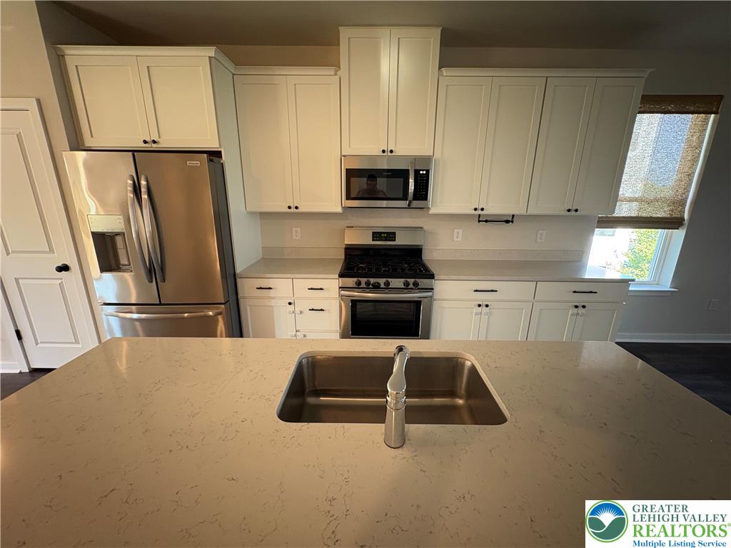 4946 Brookside Court Property Photo 8