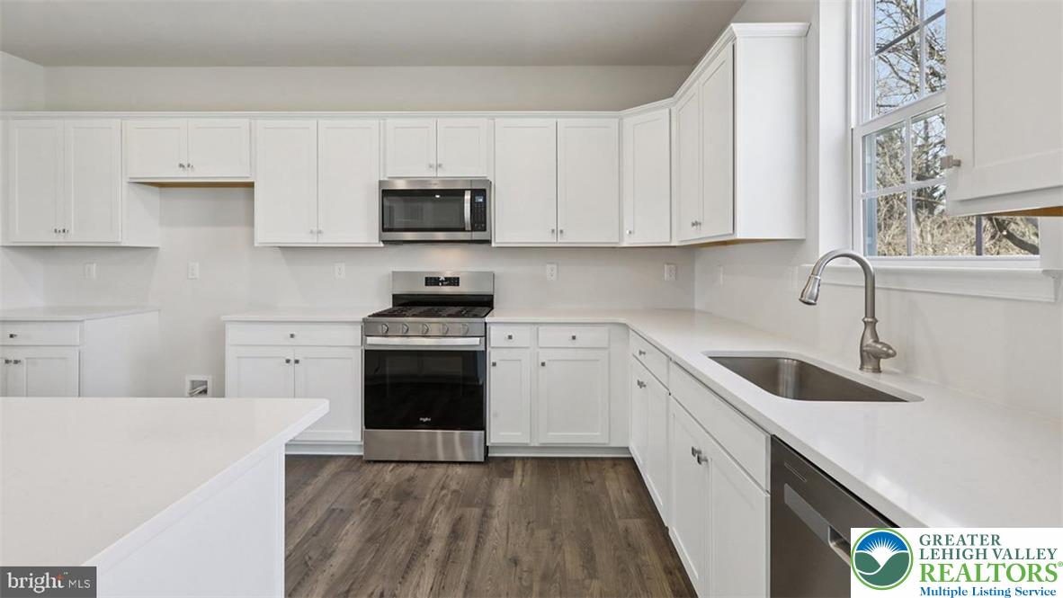 126 Winding Road Property Photo 18