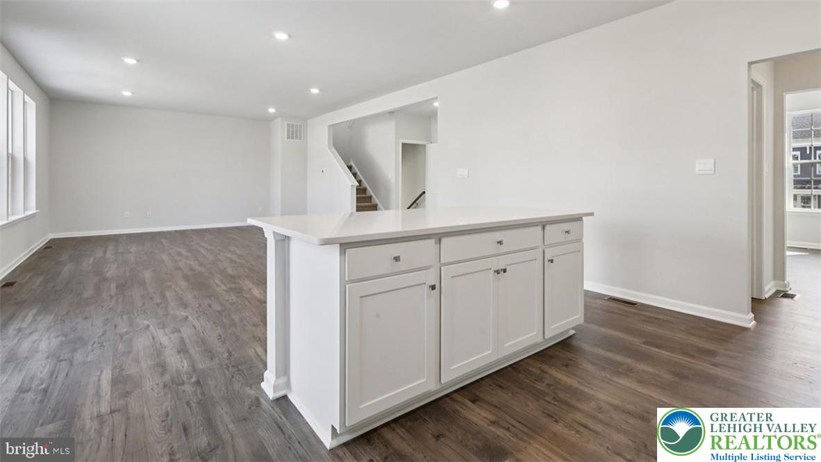 126 Winding Road Property Photo 23