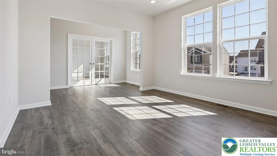 126 Winding Road Property Photo 32
