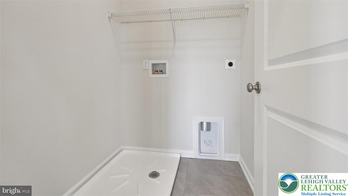 126 Winding Road Property Photo 38