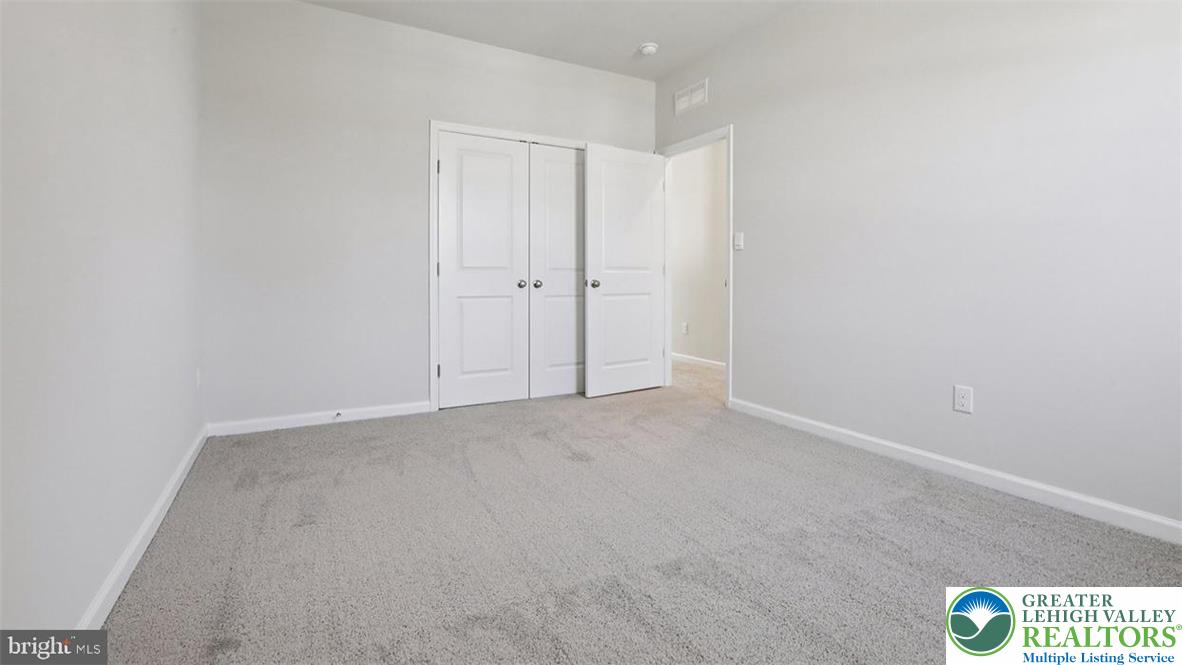 126 Winding Road Property Photo 43