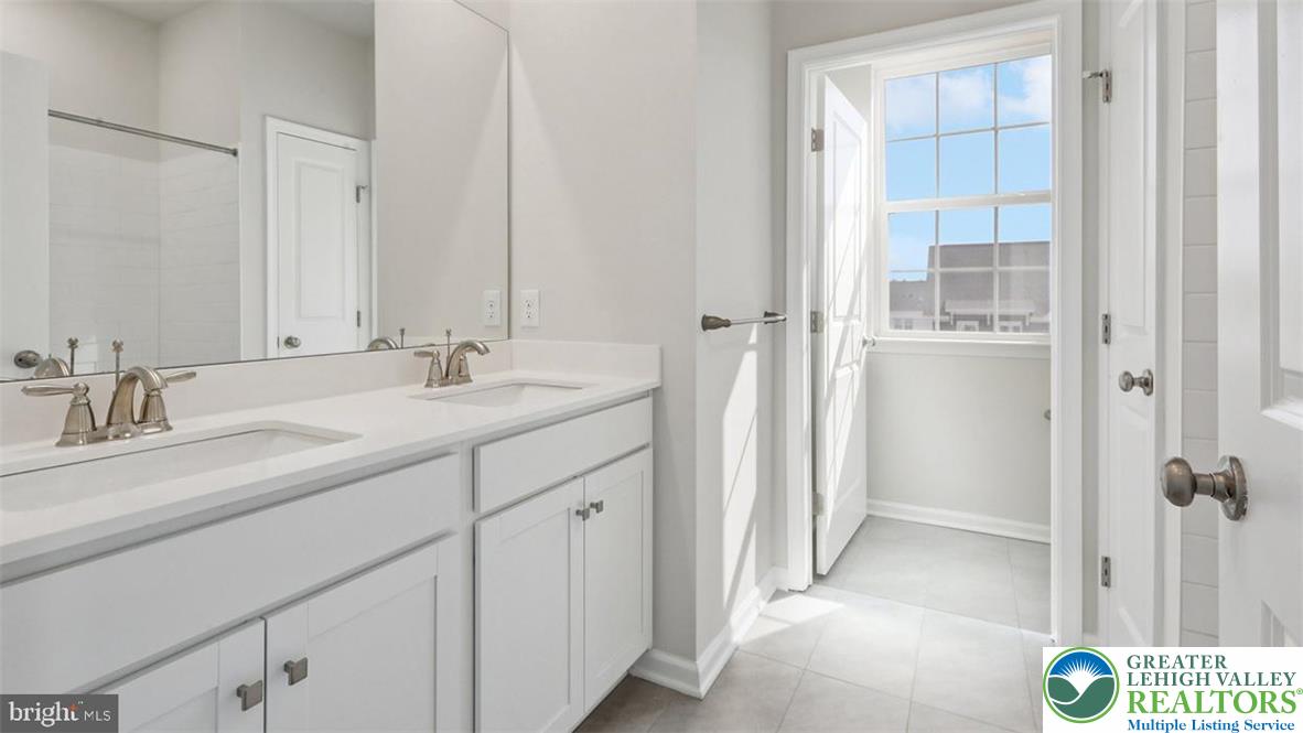 126 Winding Road Property Photo 47