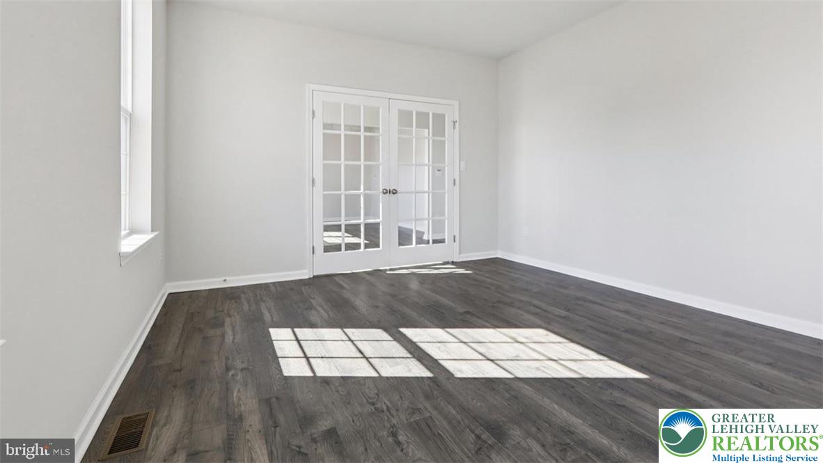 126 Winding Road Property Photo 31
