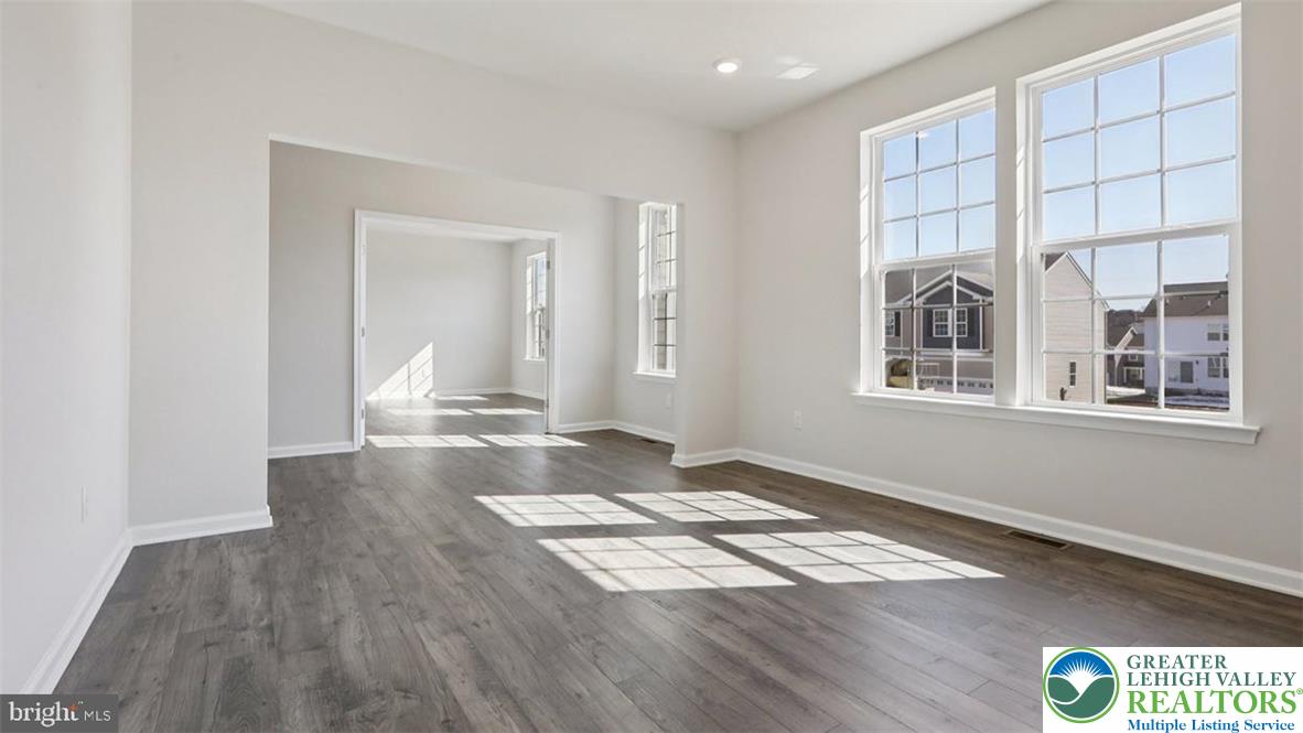 126 Winding Road Property Photo 34