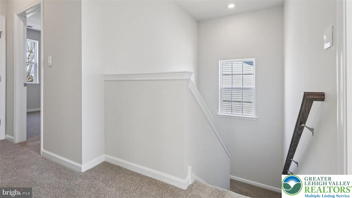 126 Winding Road Property Photo 37