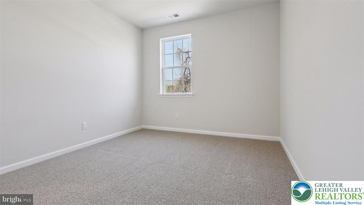 126 Winding Road Property Photo 42