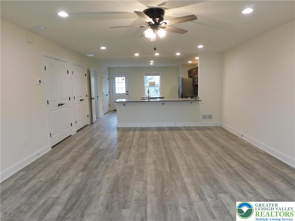 1549 Burkhardt Street C Property Photo 13