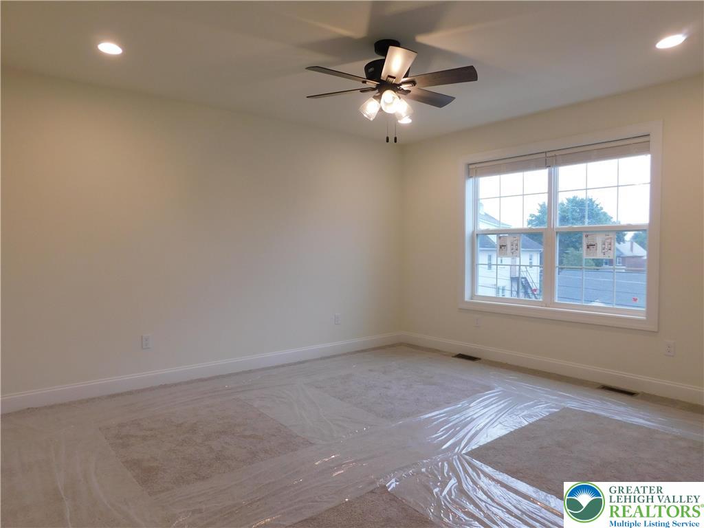 1549 Burkhardt Street C Property Photo 19