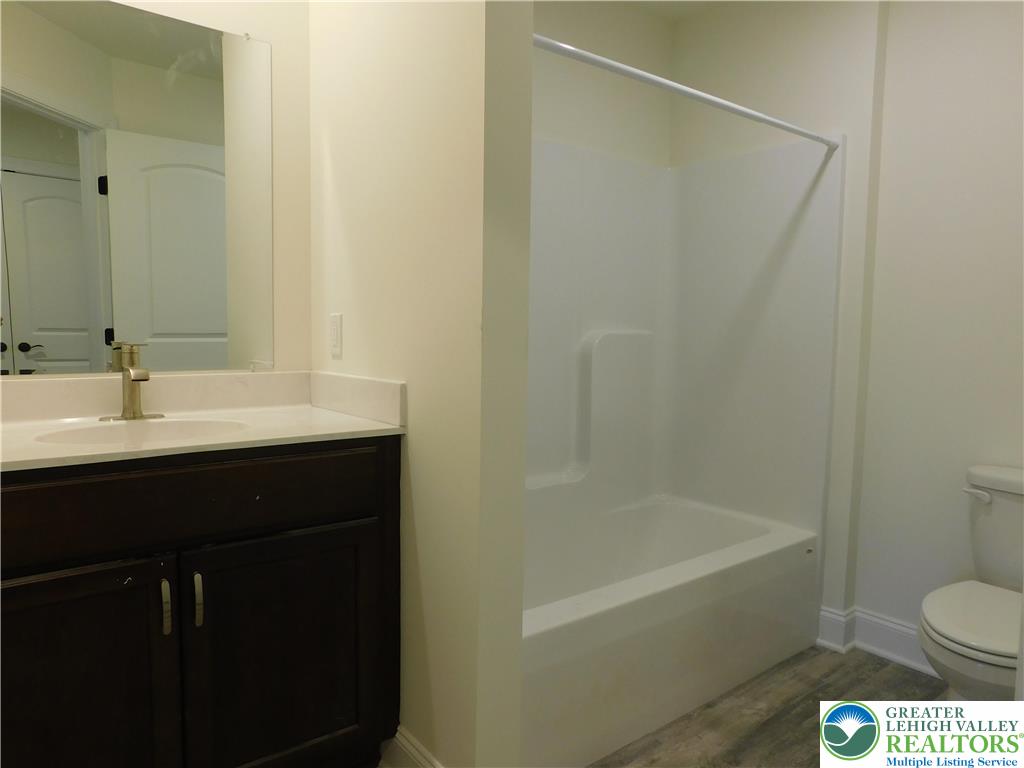 1549 Burkhardt Street C Property Photo 22