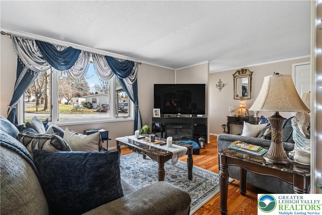 1 Woodsdale Property Photo 11
