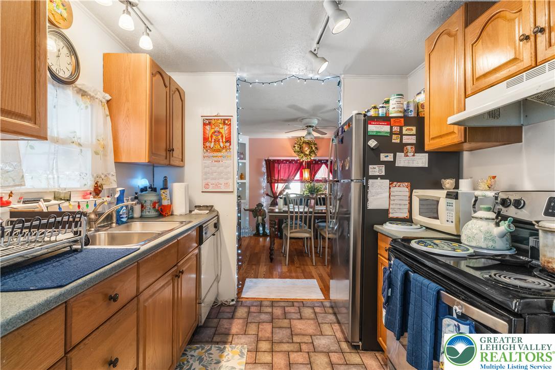 1 Woodsdale Property Photo 21