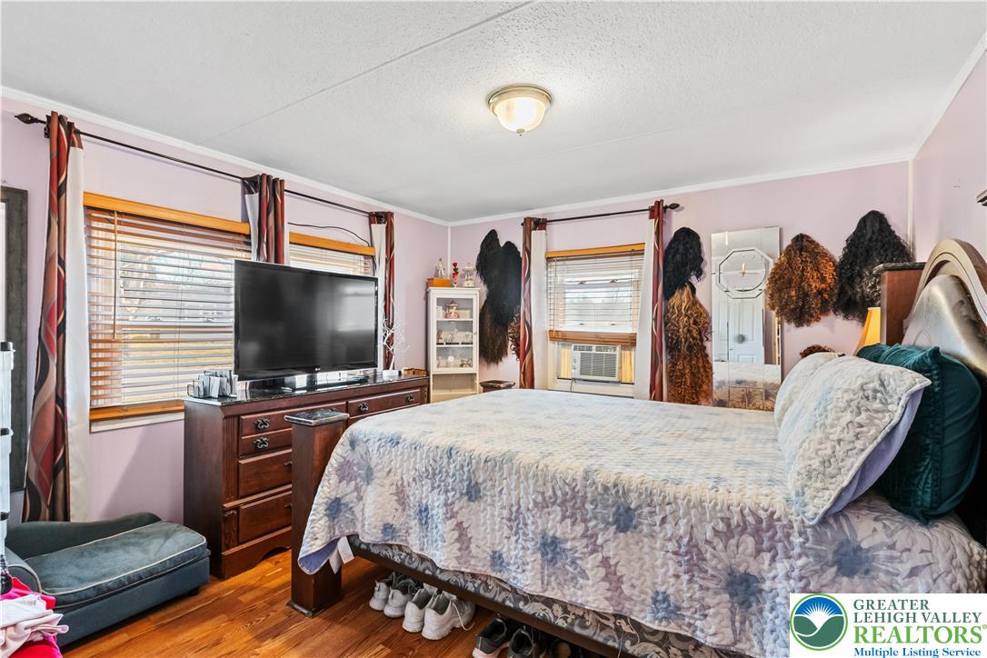 1 Woodsdale Property Photo 28