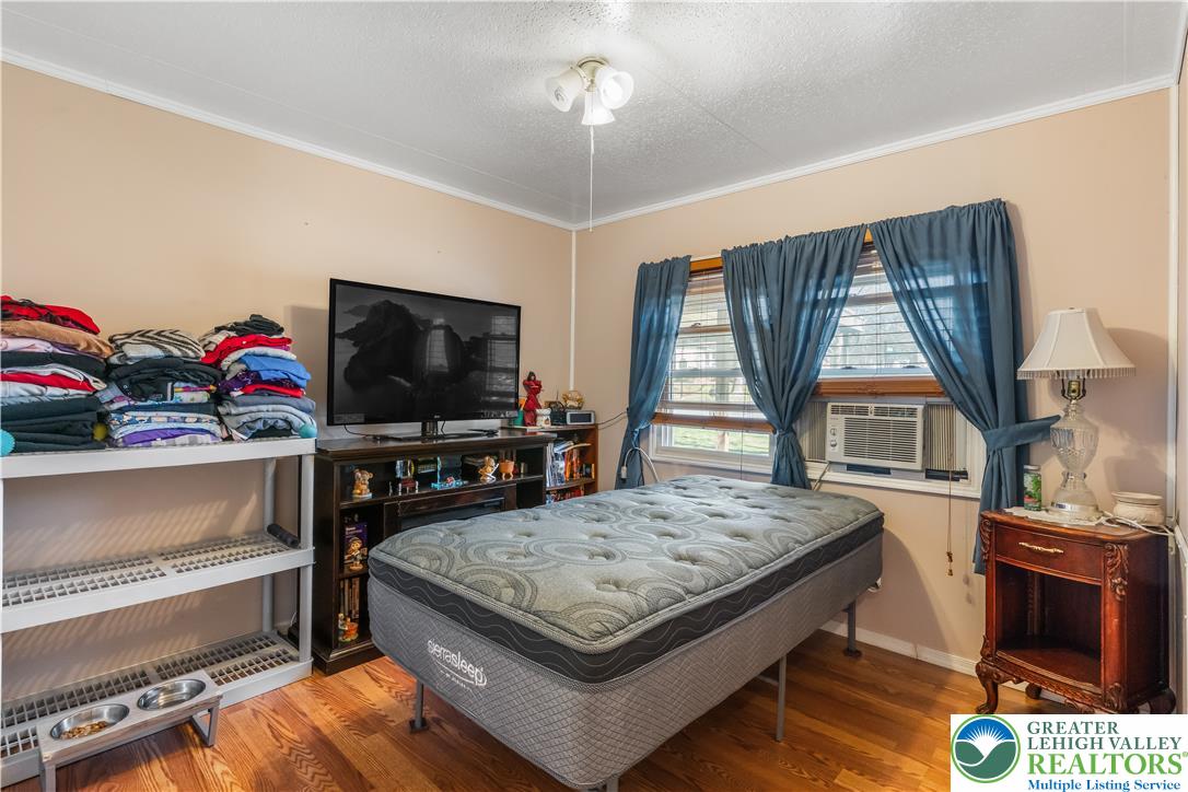 1 Woodsdale Property Photo 35