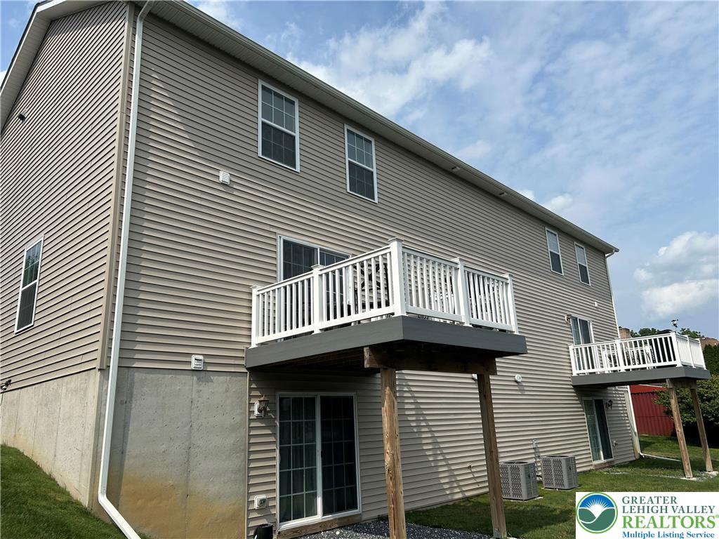 512 Penn Street 2 Property Photo 2