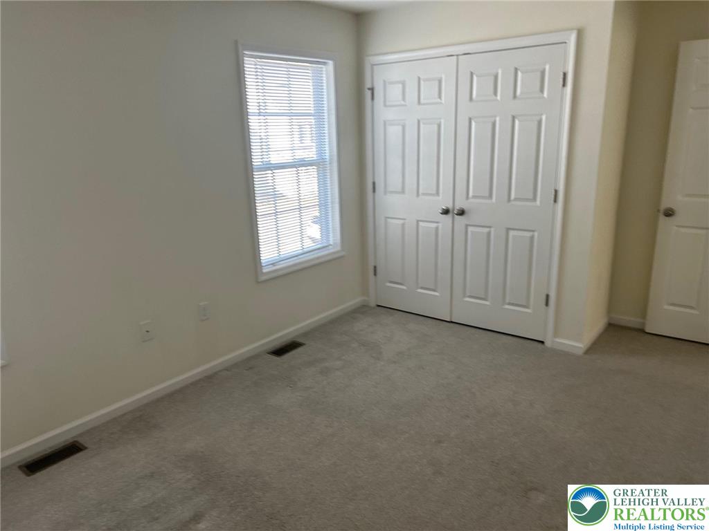 512 Penn Street 2 Property Photo 8