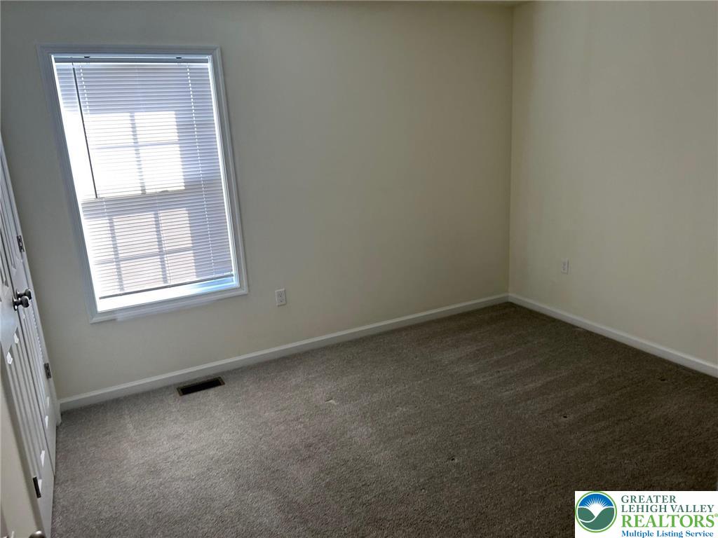 512 Penn Street 2 Property Photo 12