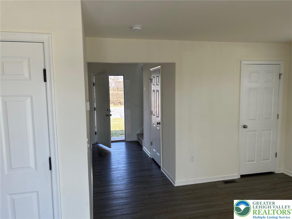 512 Penn Street 2 Property Photo 19