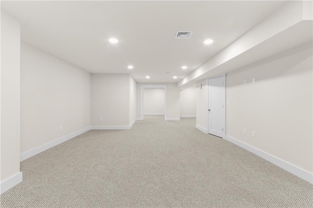 1608 Elliott Avenue Property Photo 33