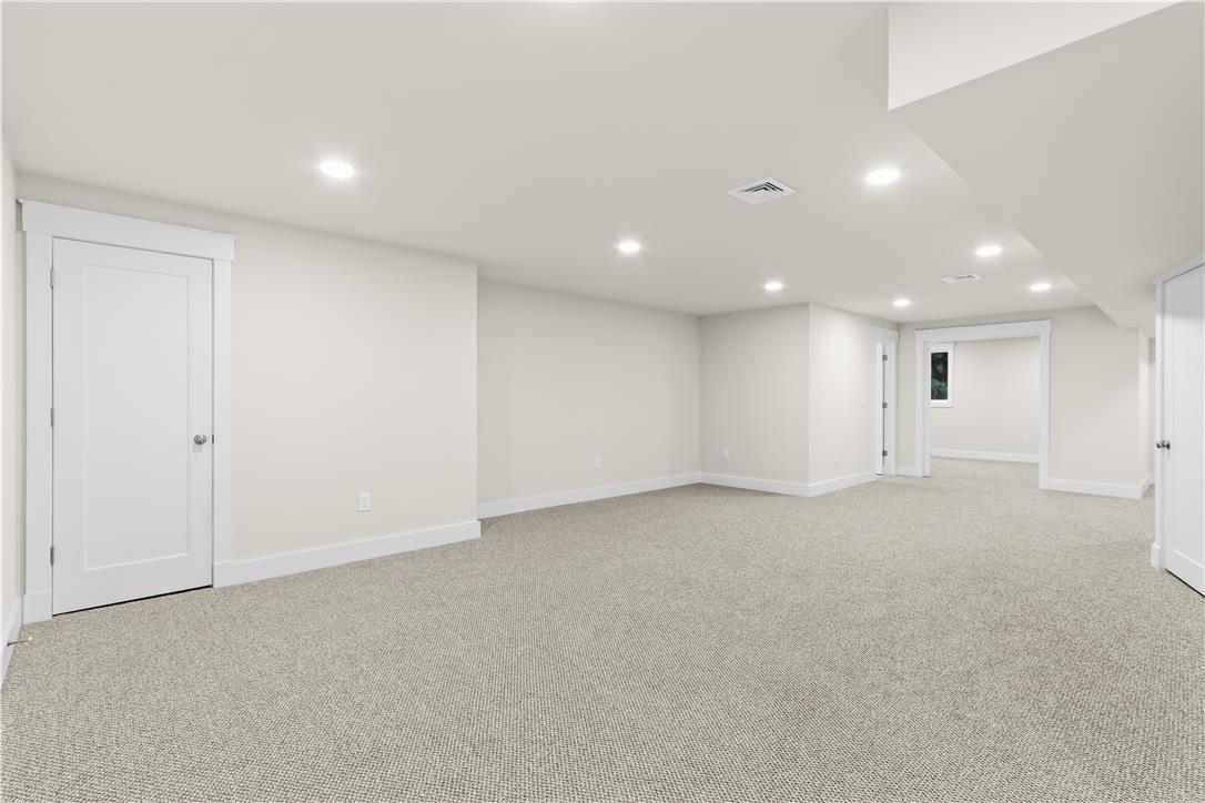 1608 Elliott Avenue Property Photo 34