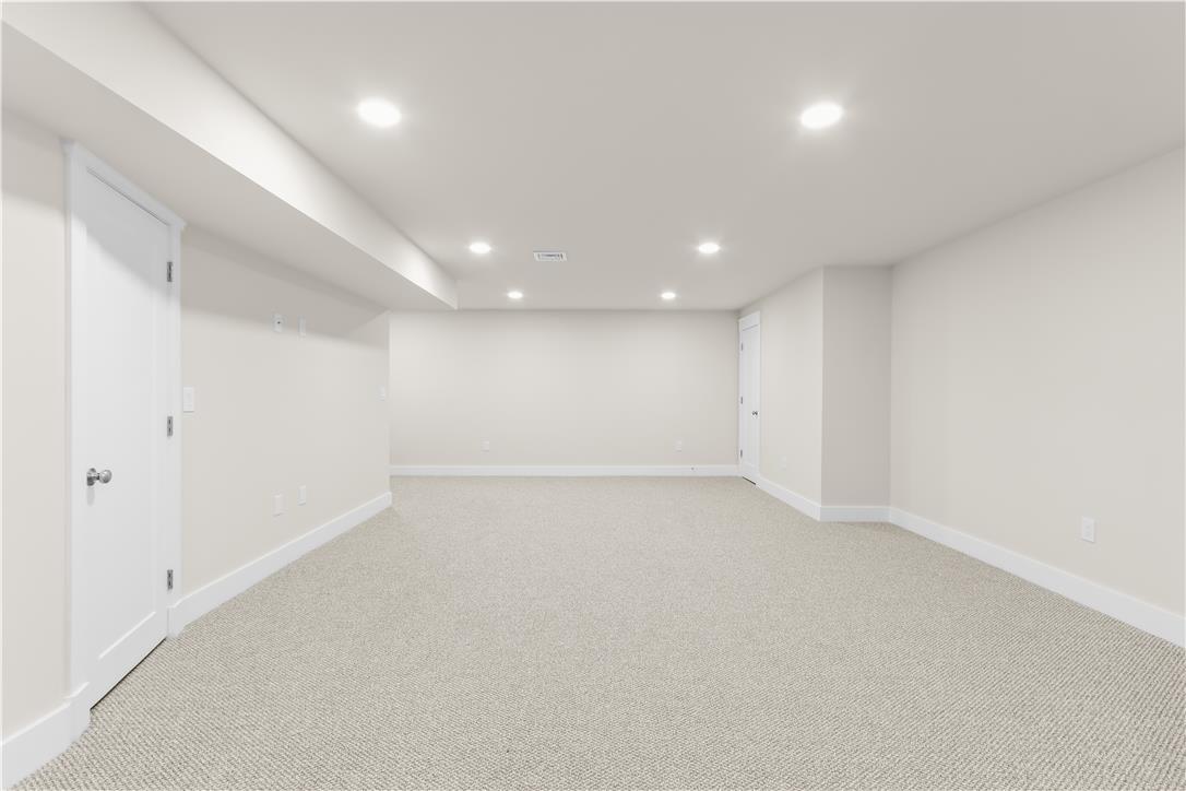 1608 Elliott Avenue Property Photo 35