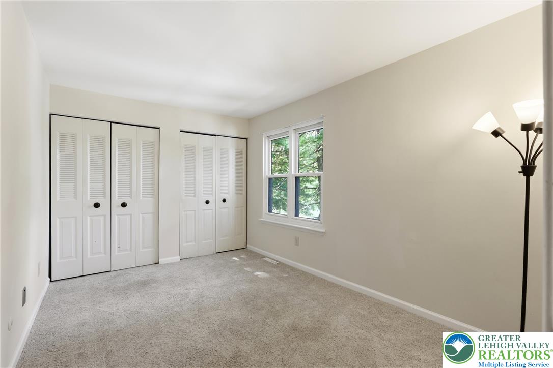 1701 Saratoga Court Property Photo 24