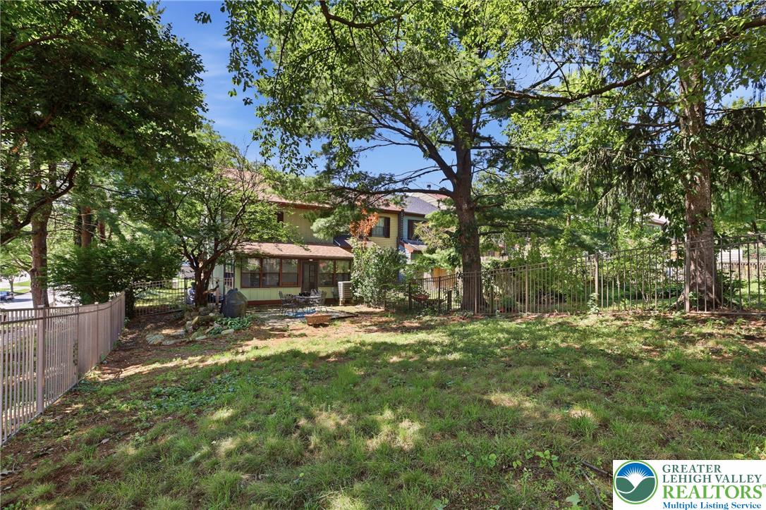 1701 Saratoga Court Property Photo 31